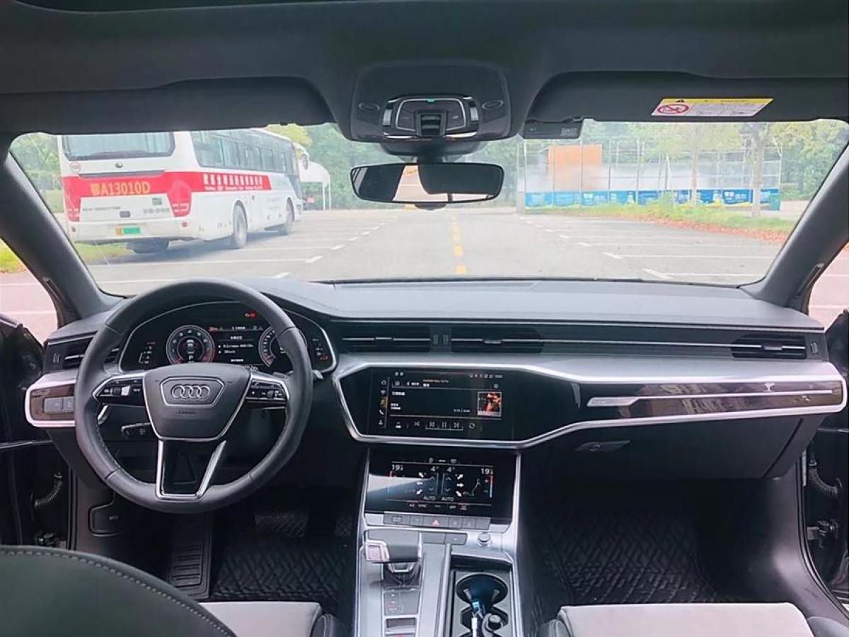 奧迪 奧迪A6L  2021款 45 TFSI 臻選動(dòng)感型圖片