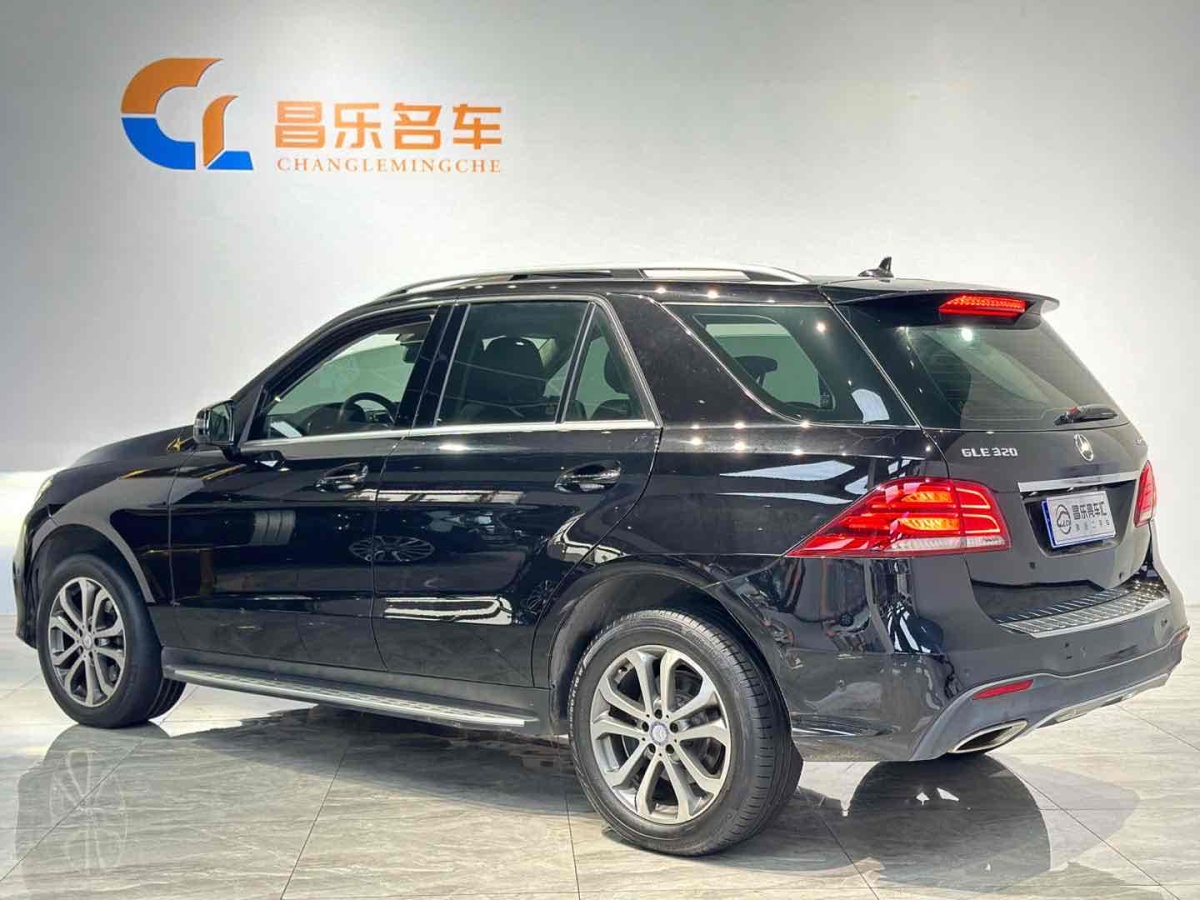 奔馳 奔馳GLE  2016款 GLE 320 4MATIC 豪華型圖片