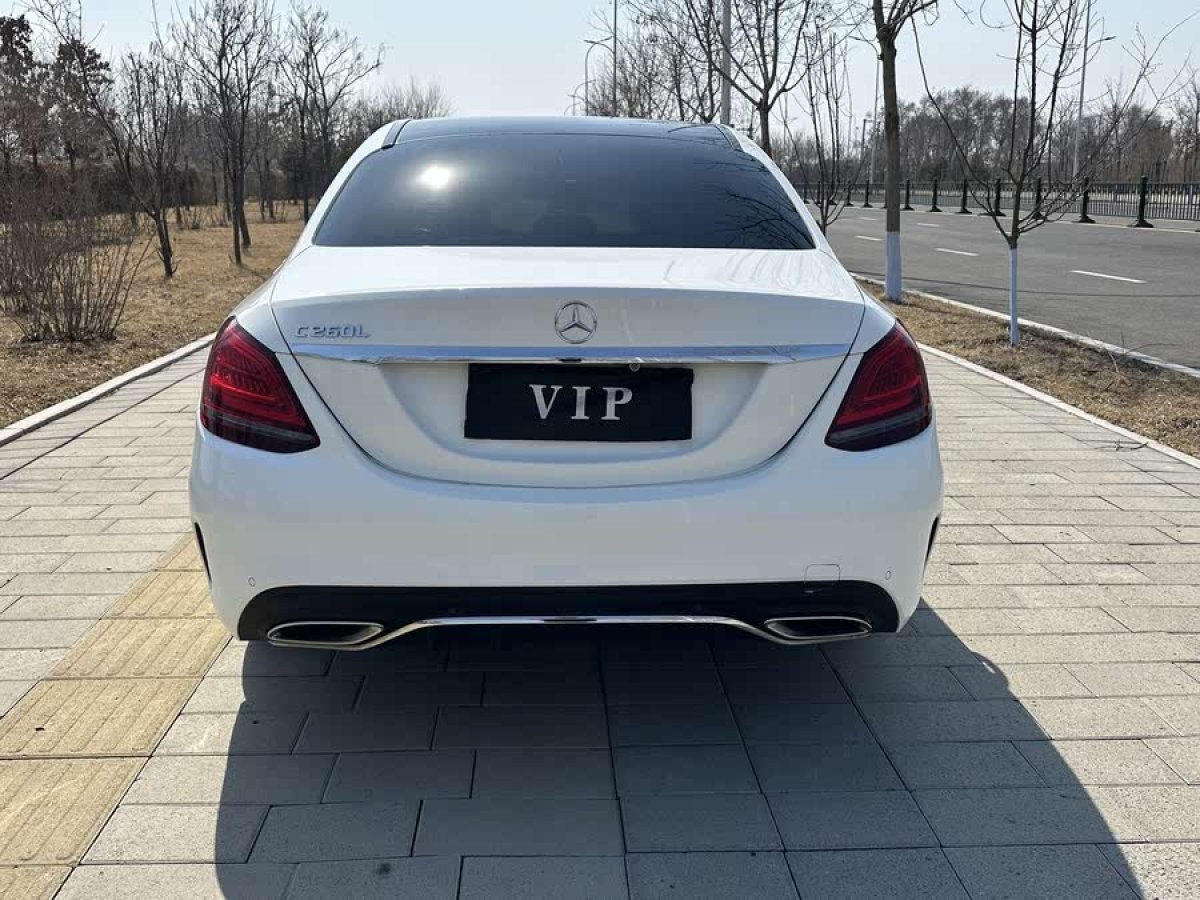 奔馳 奔馳C級(jí)  2019款 改款 C 260 L 運(yùn)動(dòng)版圖片