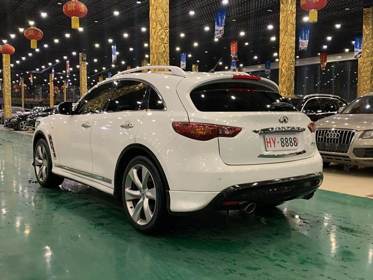 2014年9月英菲尼迪 QX70  2013款 3.7L 標(biāo)準(zhǔn)版