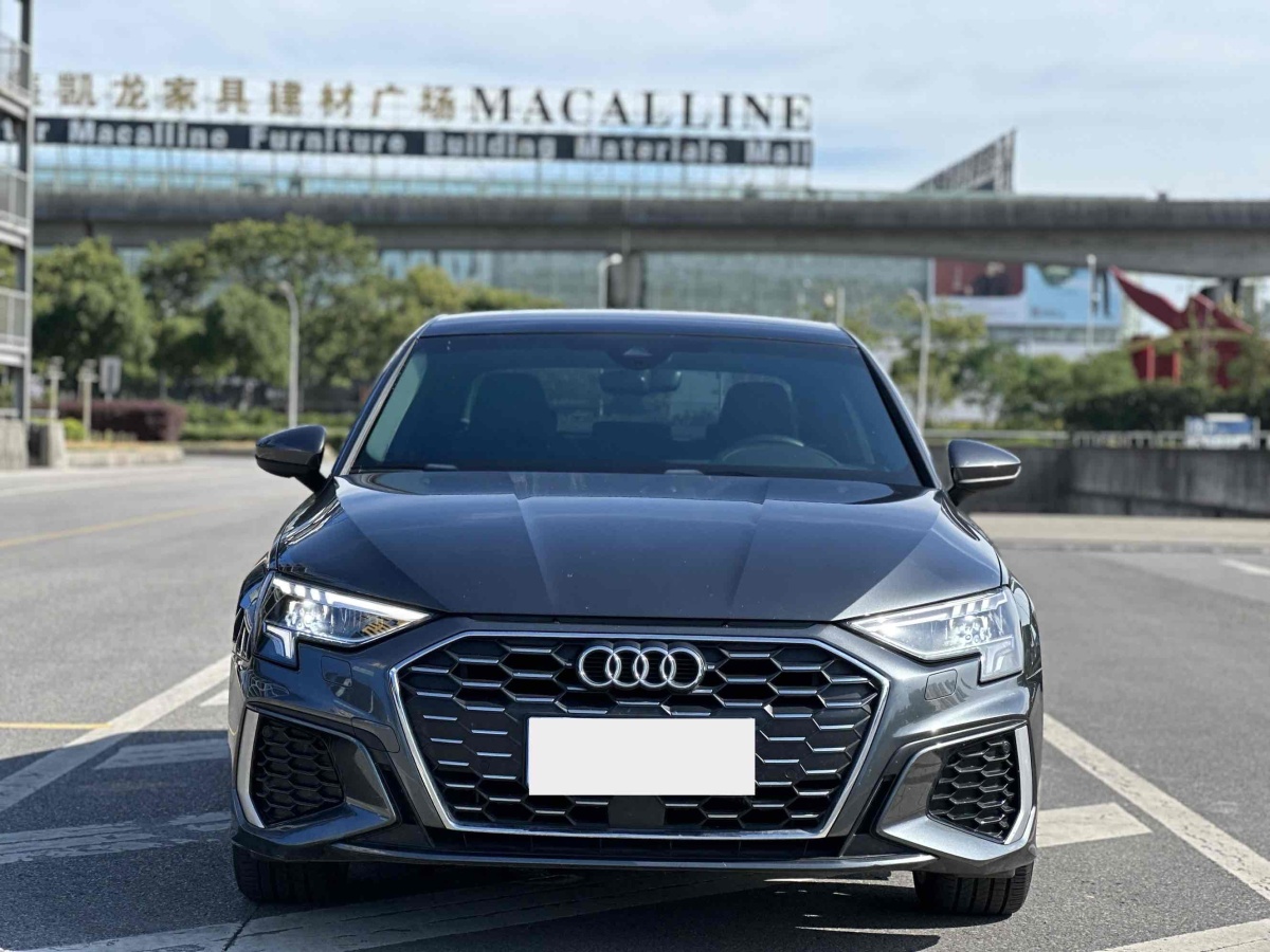 奧迪 奧迪A3  2021款 A3L Limousine 35 TFSI 時(shí)尚運(yùn)動(dòng)型圖片