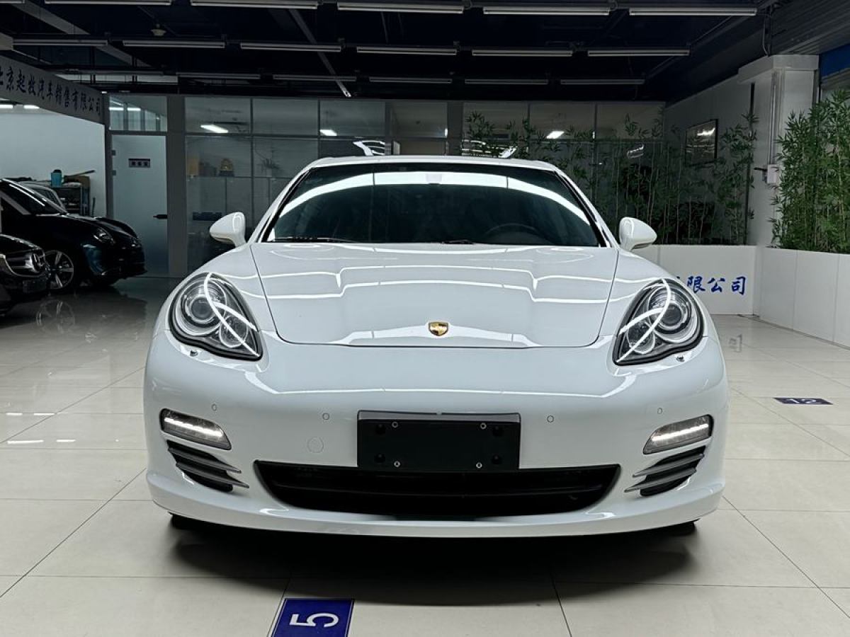 保時(shí)捷 Panamera  2013款 Panamera 4 Platinum Edition 3.6L圖片