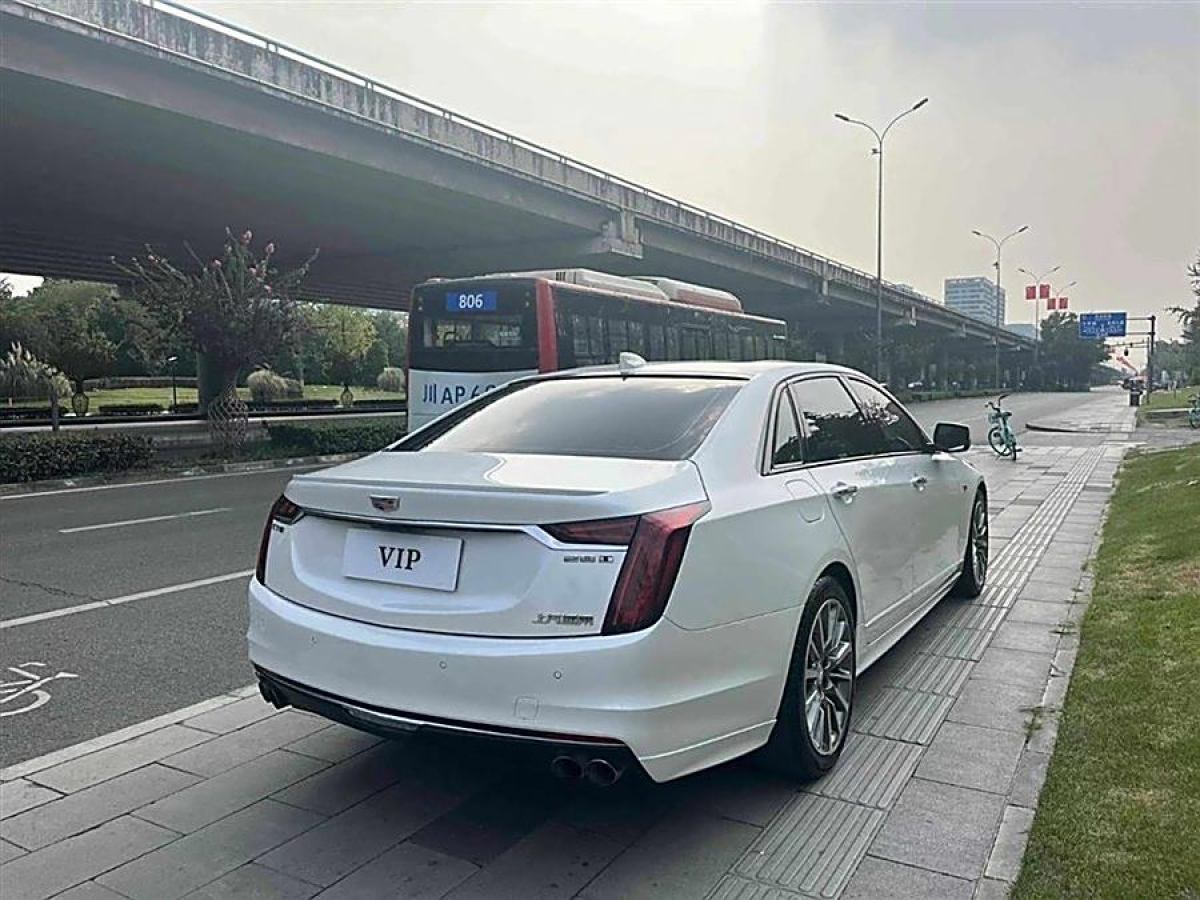 凱迪拉克 CT6  2019款 28T 豪華運動型圖片