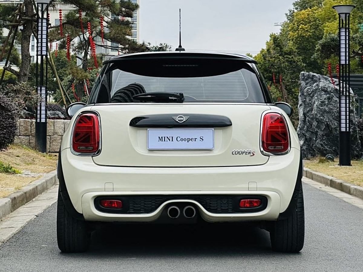 MINI CLUBMAN  2018款 2.0T COOPER S 經(jīng)典派圖片