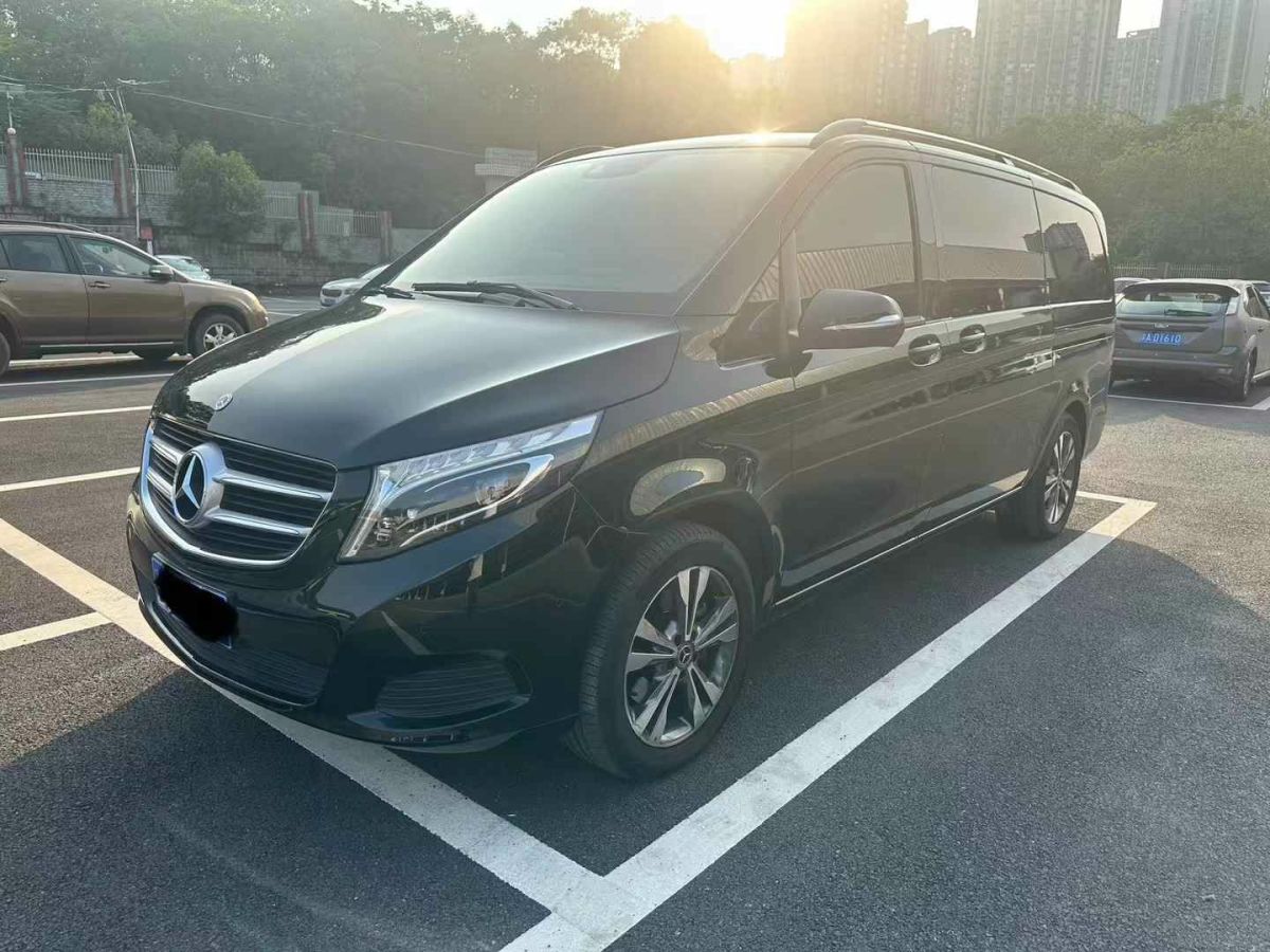 2019年7月奔馳 奔馳A級  2019款  A 220 L 4MATIC 運動轎車