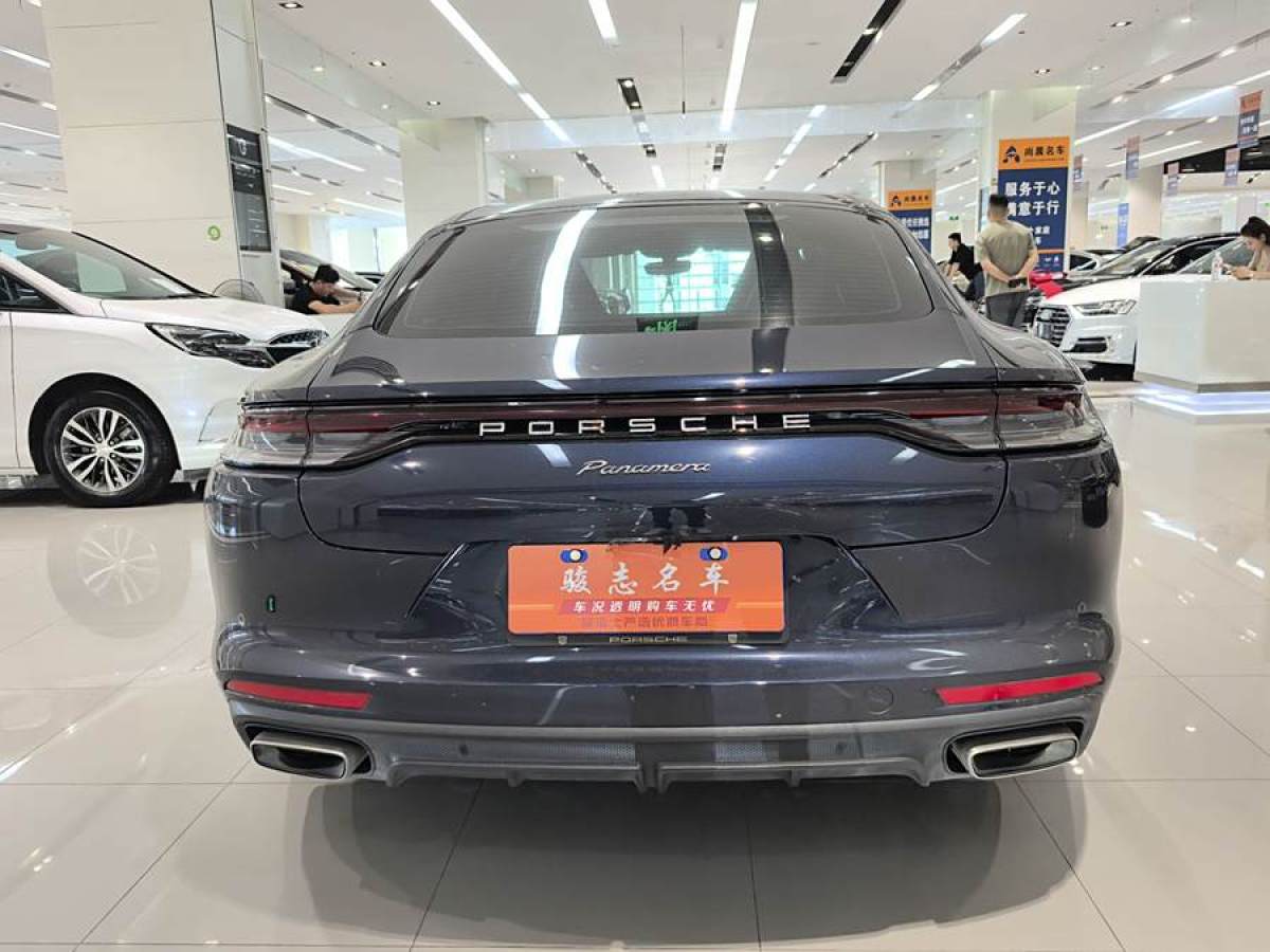 2022年2月保時(shí)捷 Panamera  2022款 Panamera 行政加長(zhǎng)版 2.9T