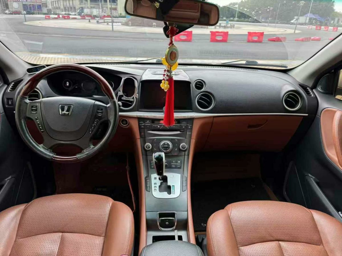 納智捷 大7 SUV  2013款 鋒芒限量版 2.2T 四驅(qū)智尊型圖片