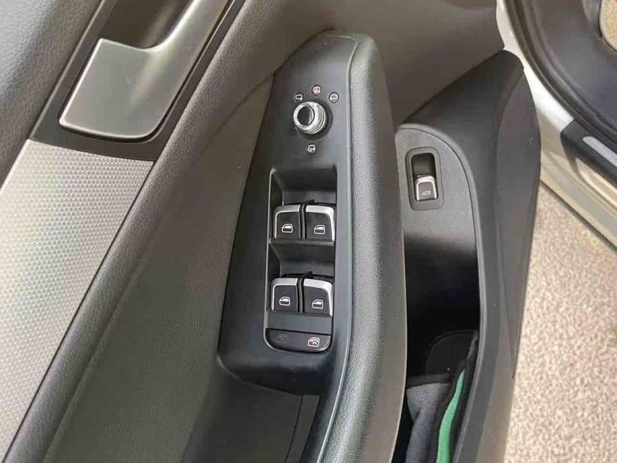 奧迪 奧迪Q5  2015款 40 TFSI 技術(shù)型圖片