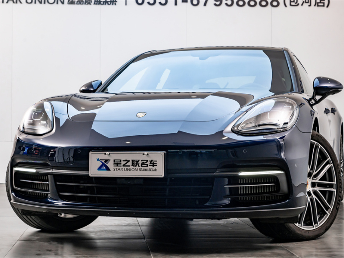 保時(shí)捷 Panamera  2019款 Panamera 4 行政加長(zhǎng)版 2.9T圖片