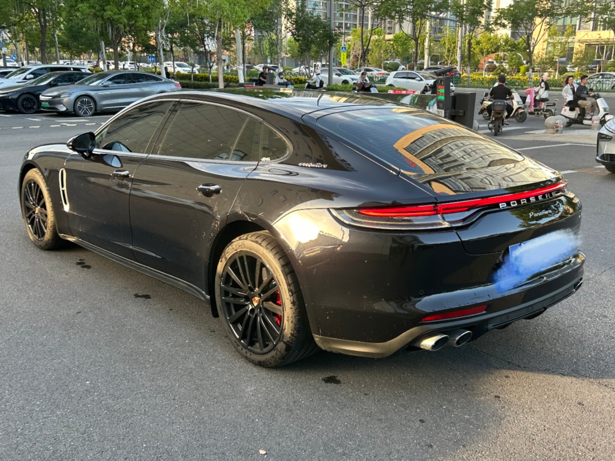 保時(shí)捷 Panamera  2023款 Panamera 行政加長(zhǎng)版 2.9T圖片