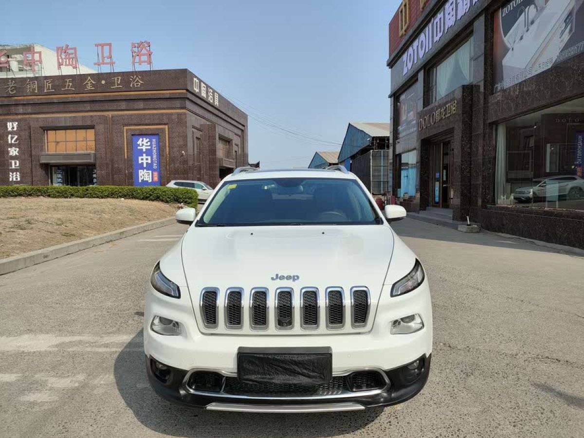 Jeep 自由光  2016款 2.4L 專業(yè)智能版圖片