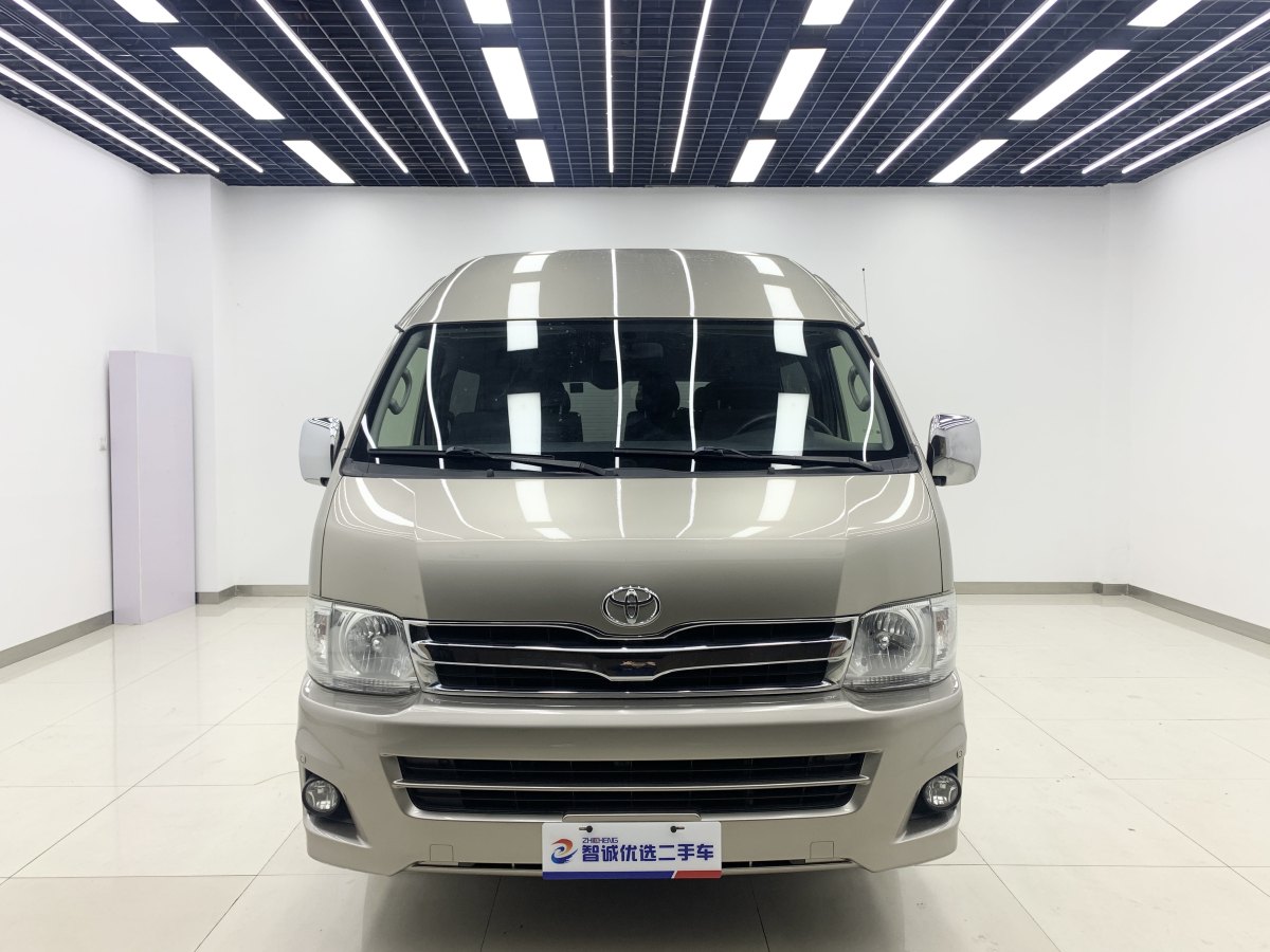 豐田 HIACE  2011款 2.7L自動(dòng)標(biāo)準(zhǔn)版13座圖片