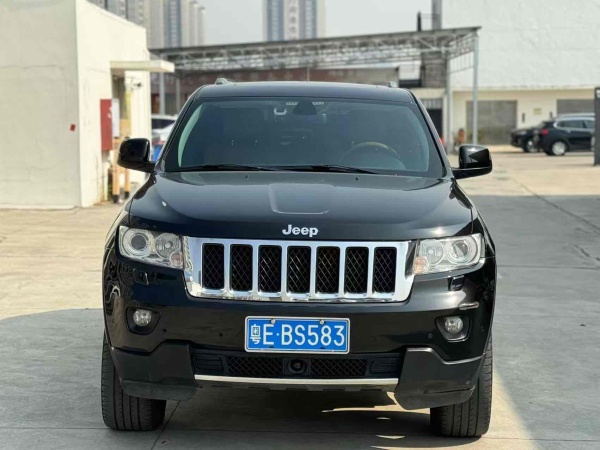 Jeep 大切诺基  2012款 3.6L 旗舰尊崇版