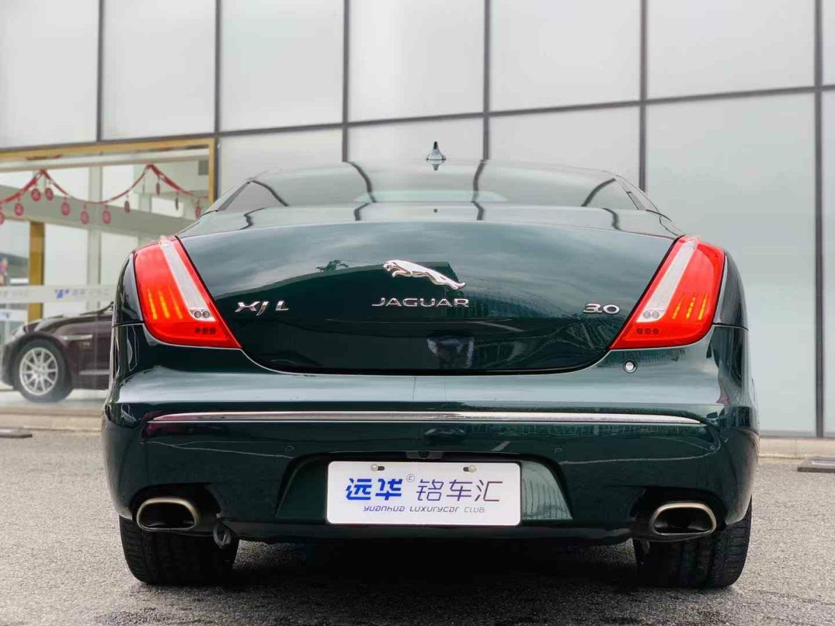 捷豹 XJ  2014款 XJL 3.0 SC 兩驅(qū)全景商務(wù)版圖片