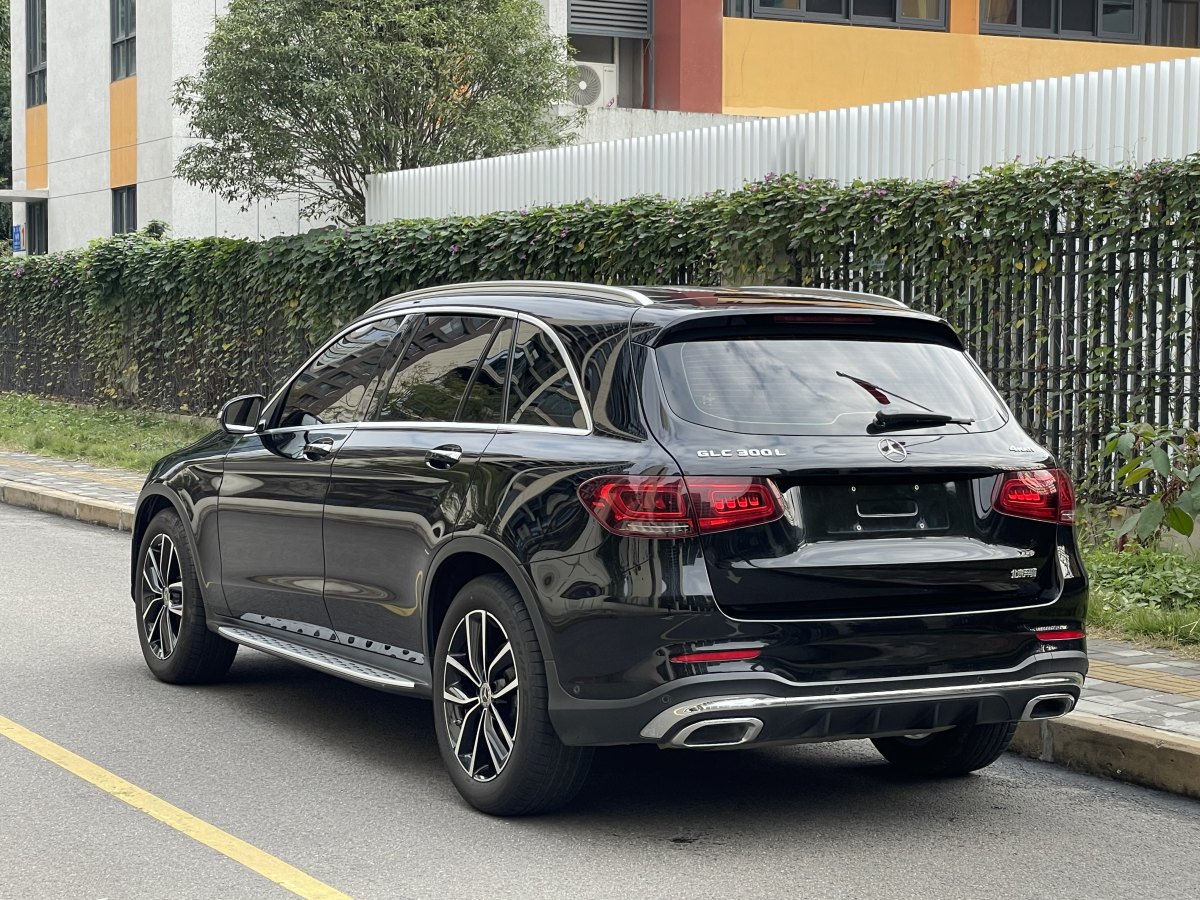 奔馳 奔馳GLC  2018款 改款 GLC 300 4MATIC 動感型圖片