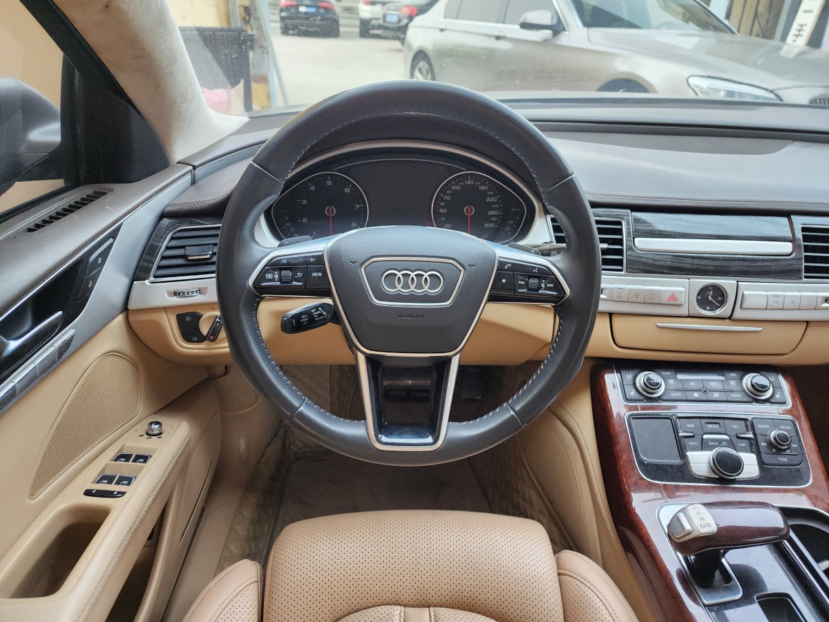 奧迪 奧迪A8  2012款 A8L 45 TFSI quattro舒適型圖片