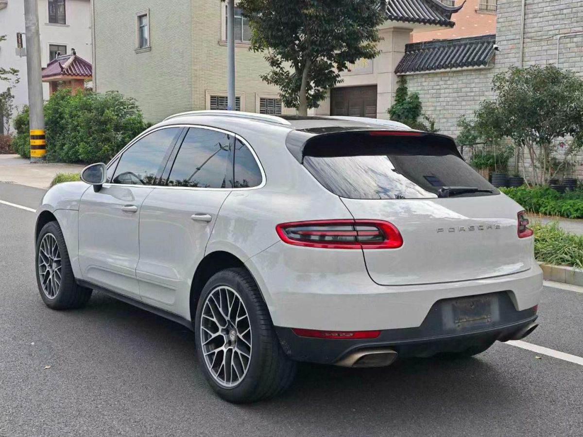 2018年1月保時(shí)捷 Macan  2018款 Macan 2.0T