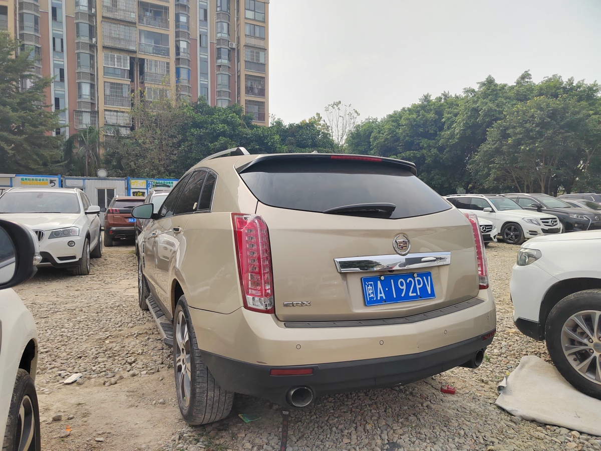 凱迪拉克 SRX  2012款 3.0L 領(lǐng)先型圖片