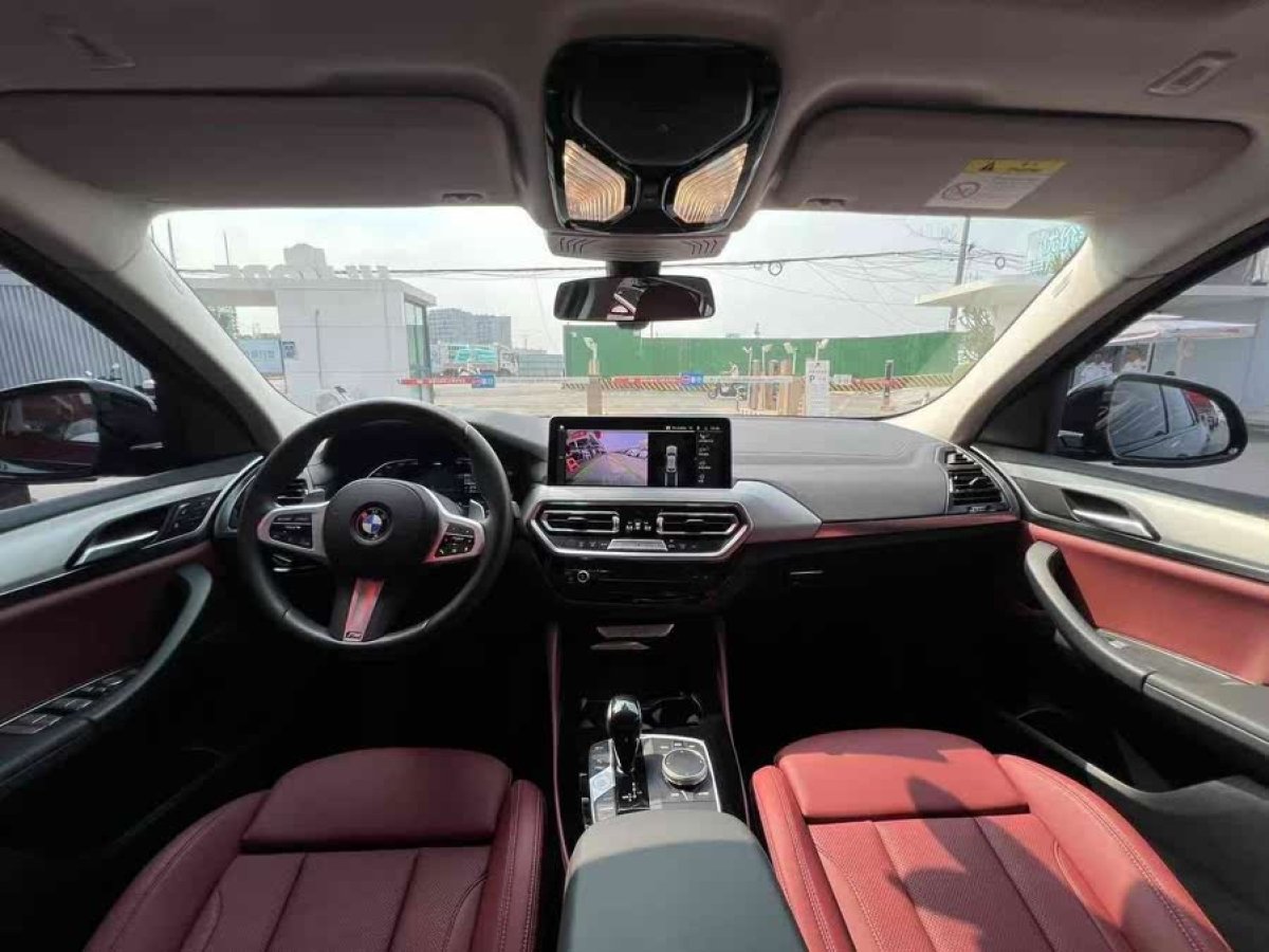 寶馬 寶馬X4  2022款 xDrive 25i M運(yùn)動(dòng)套裝圖片