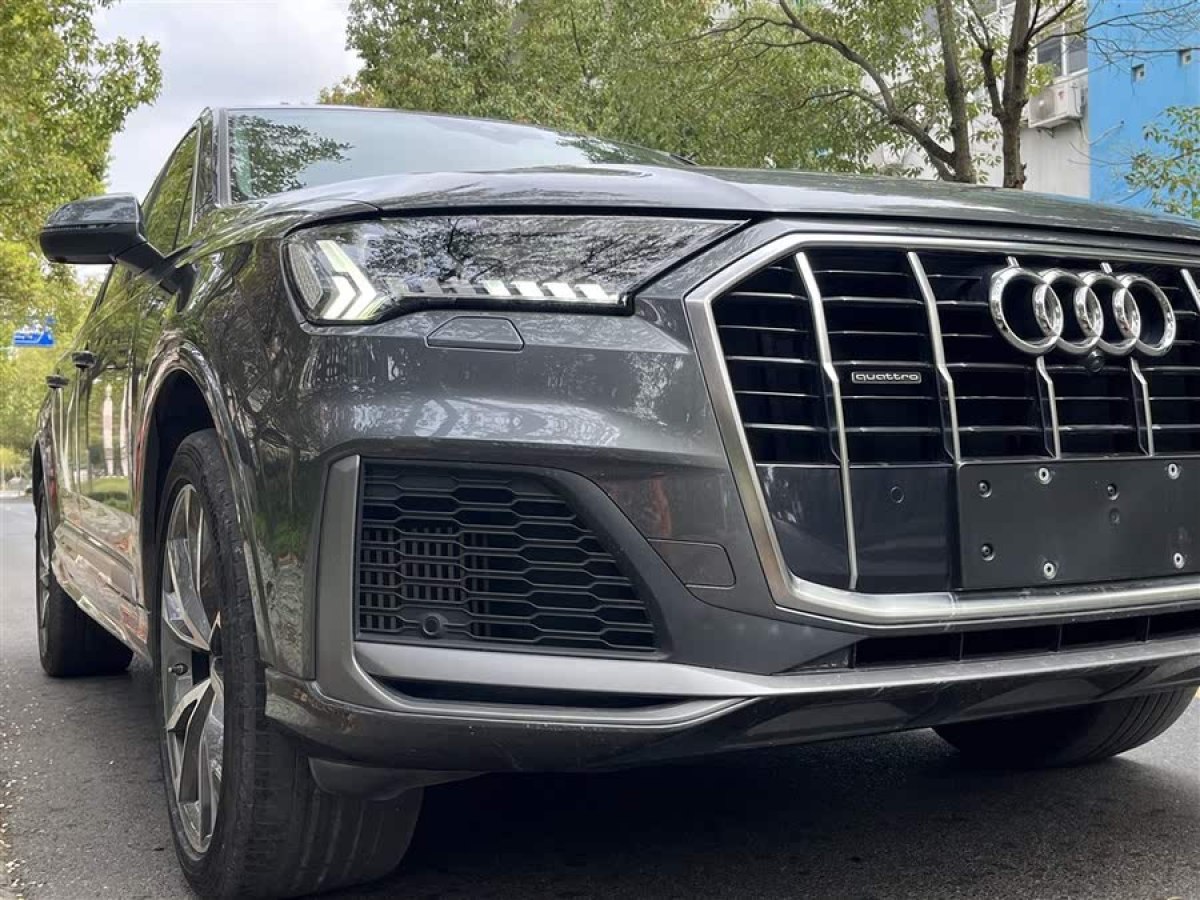奧迪 奧迪Q7  2023款 55 TFSI quattro S line運(yùn)動型圖片