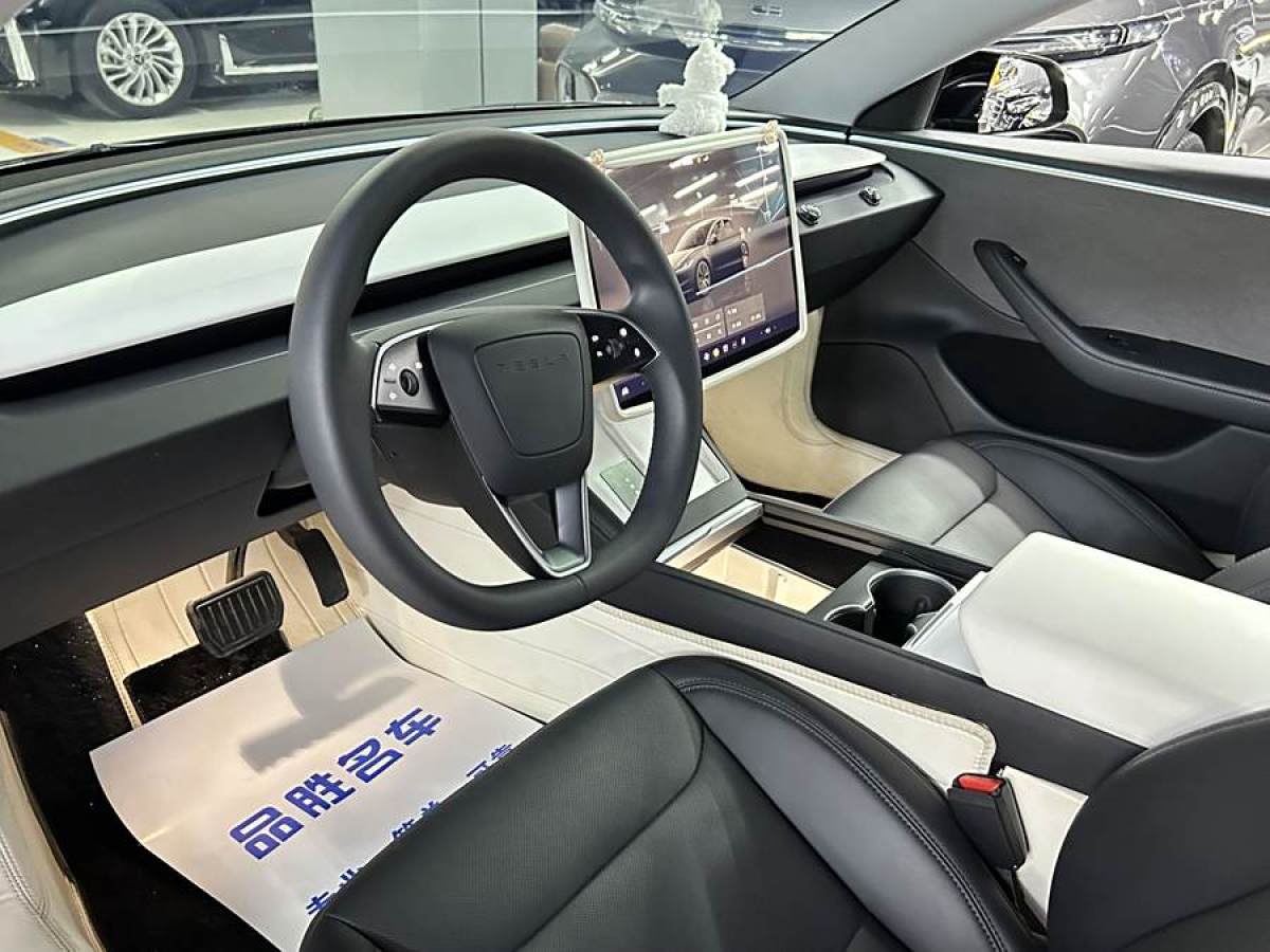 特斯拉 Model Y  2023款 后輪驅(qū)動(dòng)版圖片