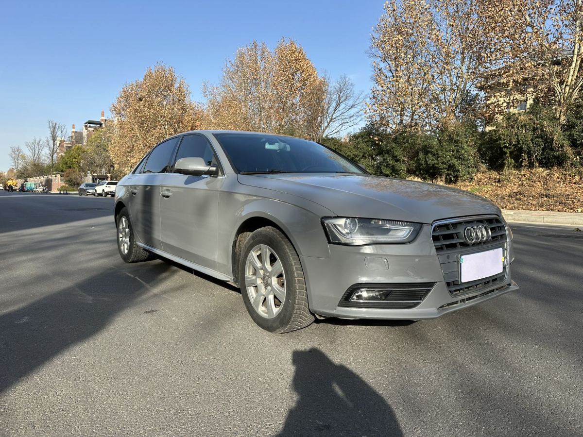 奧迪 奧迪A4L  2013款 35 TFSI 自動標準型圖片