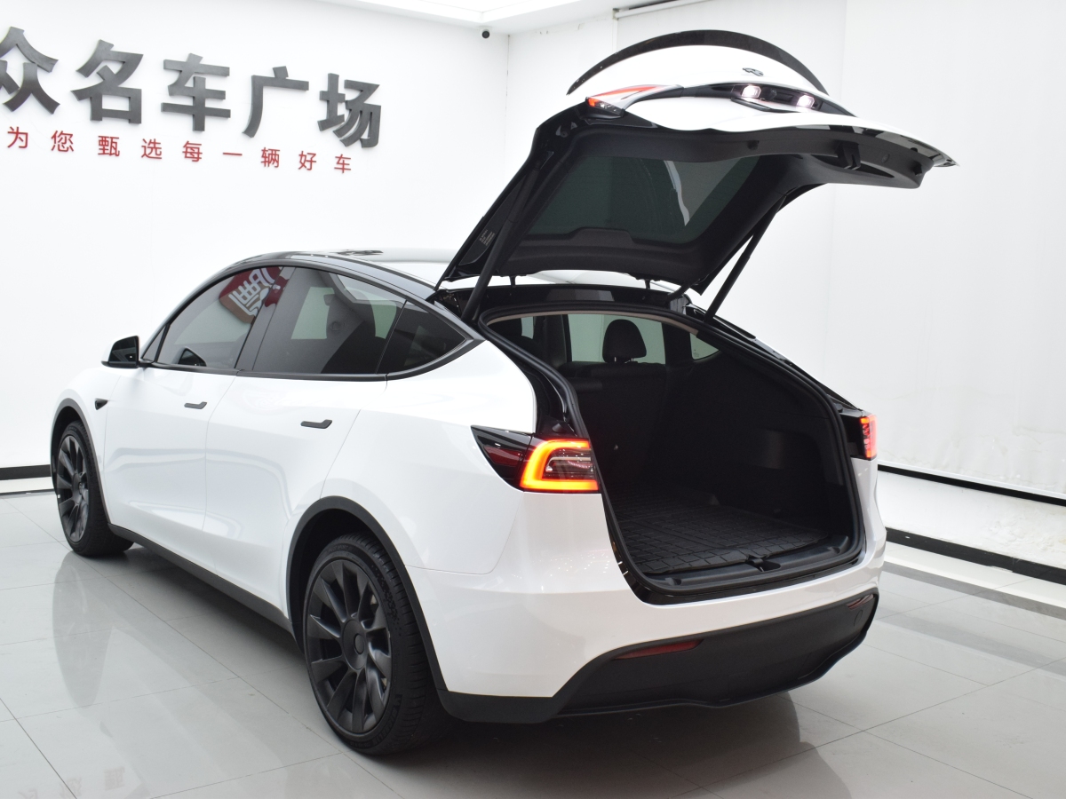 特斯拉 Model Y  2023款 長(zhǎng)續(xù)航煥新版 雙電機(jī)全輪驅(qū)動(dòng)圖片