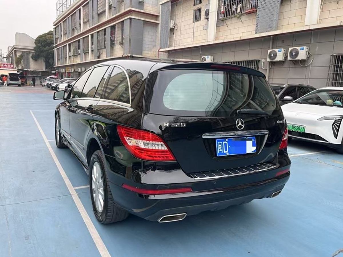 奔馳 奔馳R級  2014款 R 320 4MATIC 豪華型圖片