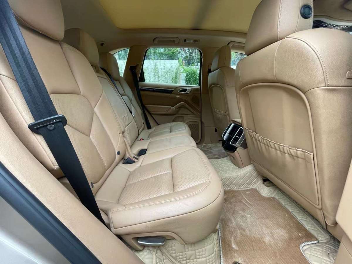 保時(shí)捷 Cayenne  2012款 Cayenne 3.0T 美規(guī)版圖片