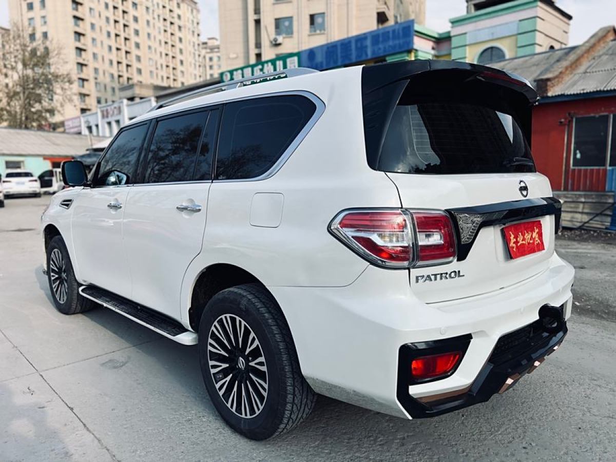 日產(chǎn) 途樂(lè)  2018款 4.0L 領(lǐng)英型圖片