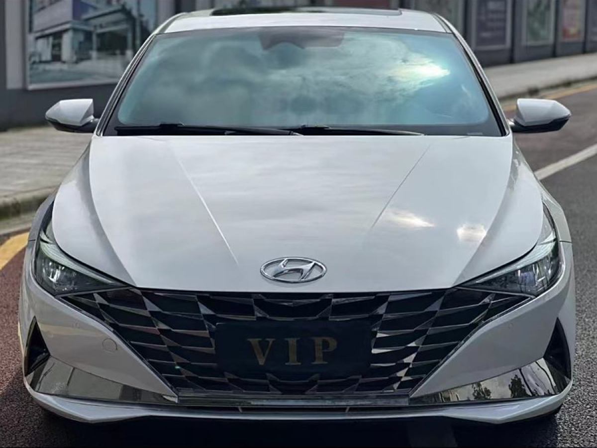 現(xiàn)代 伊蘭特  2022款 1.5L CVT LUX尊貴版圖片