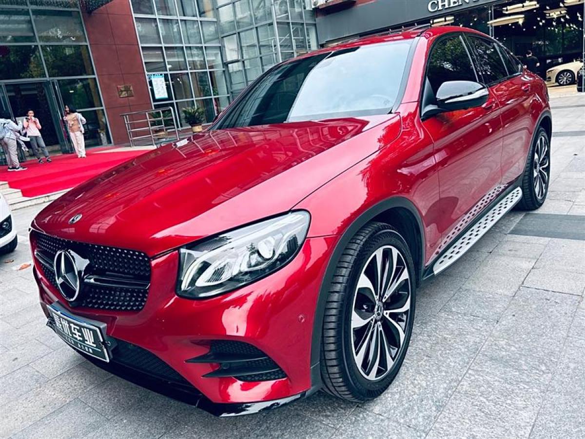 2017年9月奔馳 奔馳GLC  2023款 改款 GLC 260 4MATIC 轎跑SUV