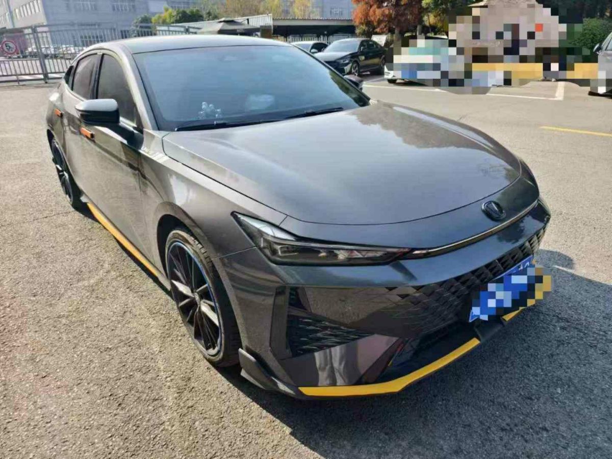 長(zhǎng)安 長(zhǎng)安UNI-V  2024款 1.5T 尊享型圖片