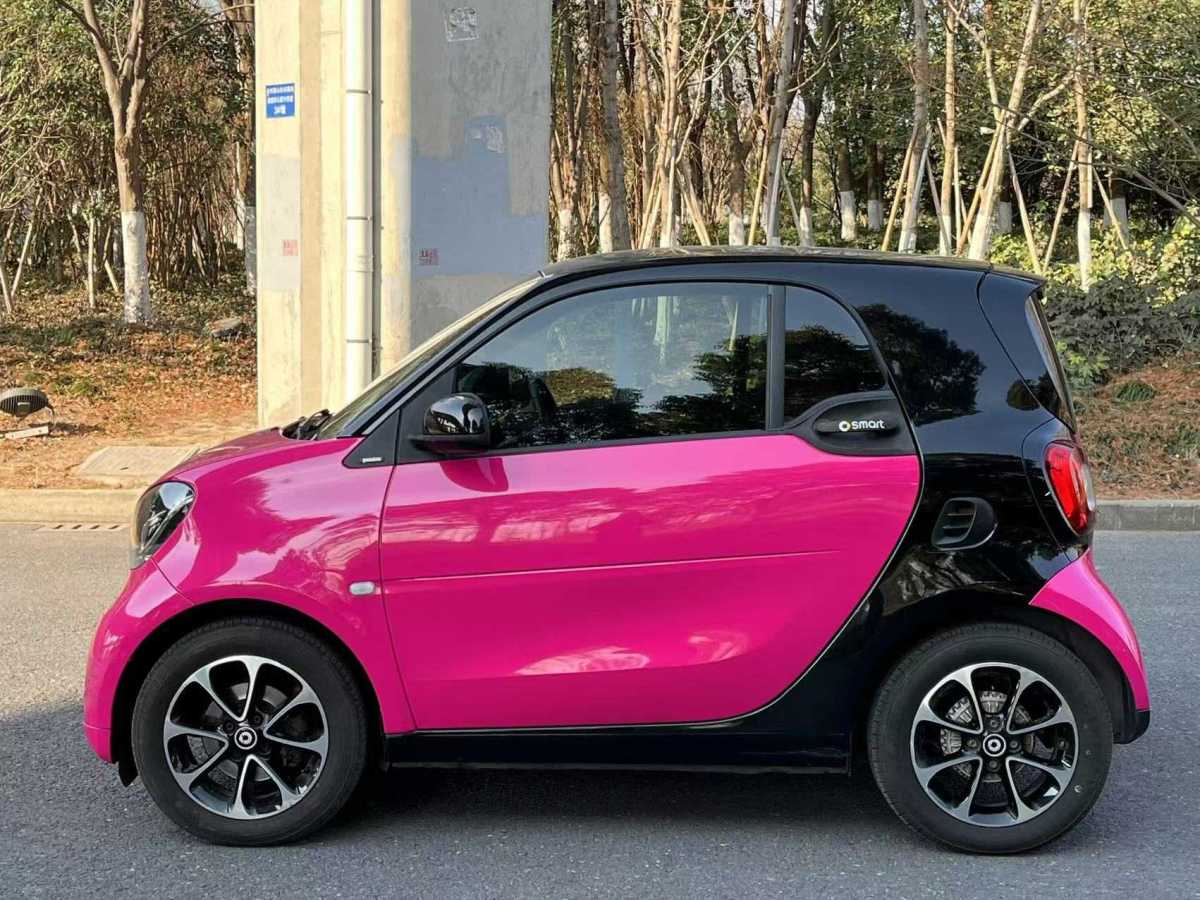 smart fortwo  2015款 1.0L 52千瓦硬頂靈動(dòng)版圖片