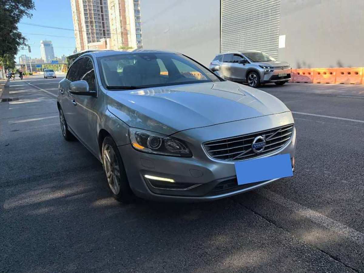 沃爾沃 S60  2014款 S60L 2.0T 智遠(yuǎn)版圖片