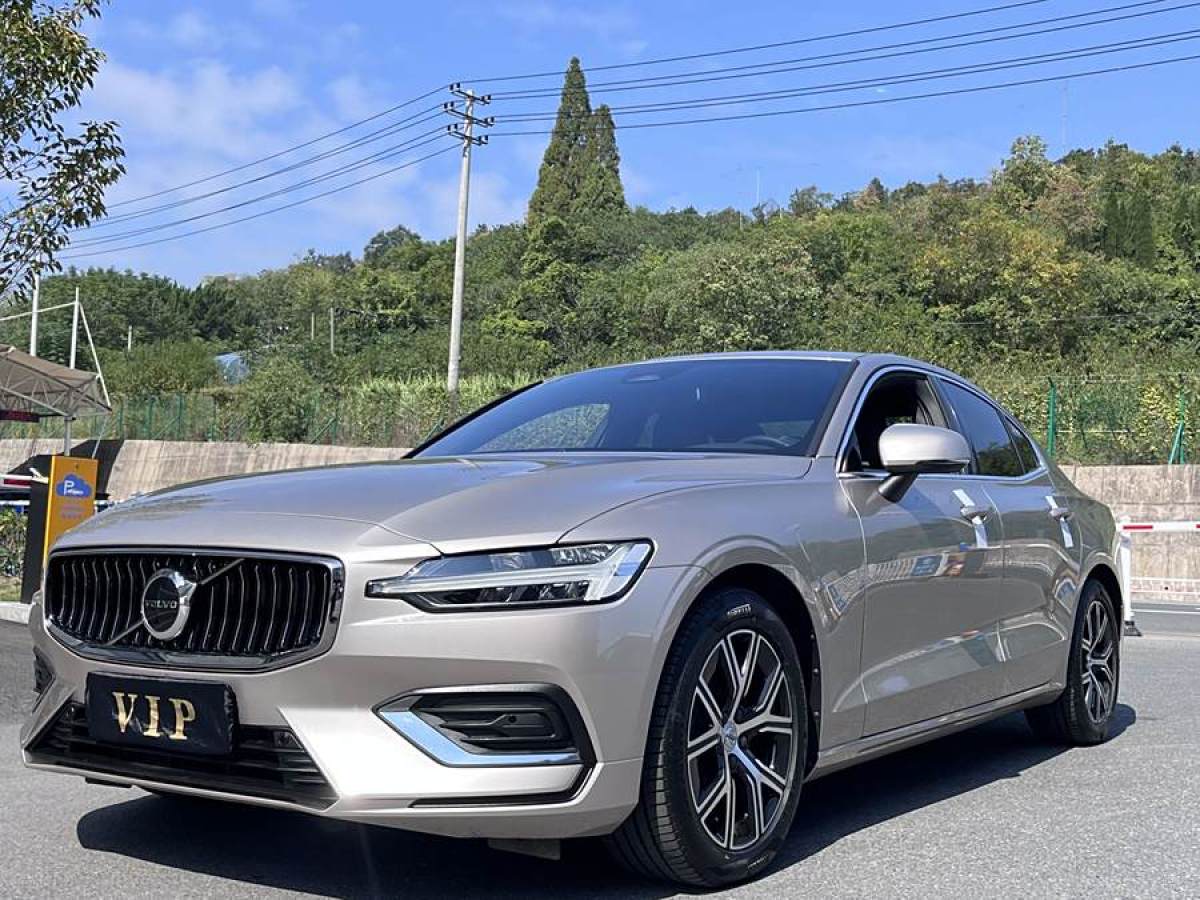 沃爾沃 S60L  2024款 B4 智逸豪華版圖片