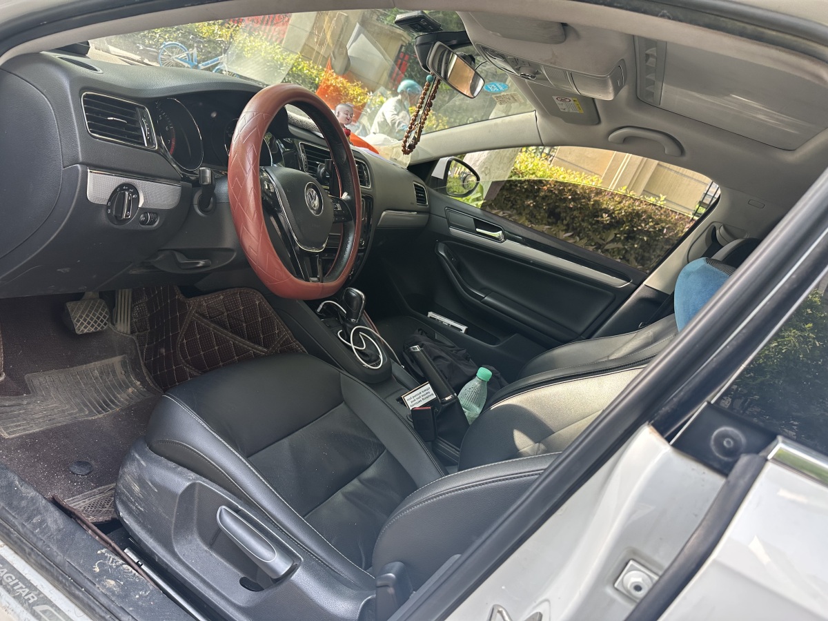 Volkswagen Sagitar2018 180tsi DSG Premium Edition图片