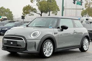 MINI MINI 改款 1.5T COOPER 經(jīng)典派