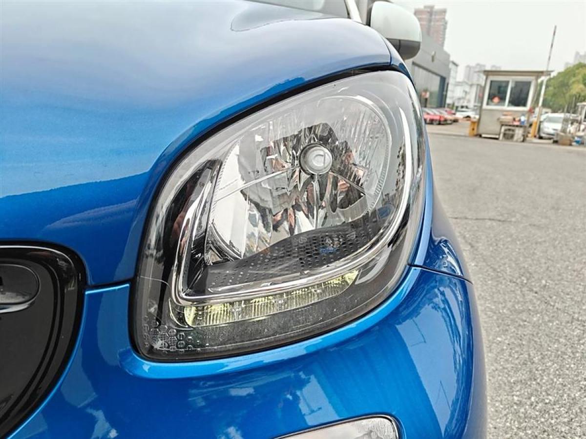 smart forfour  2018款 0.9T 66千瓦先鋒版圖片