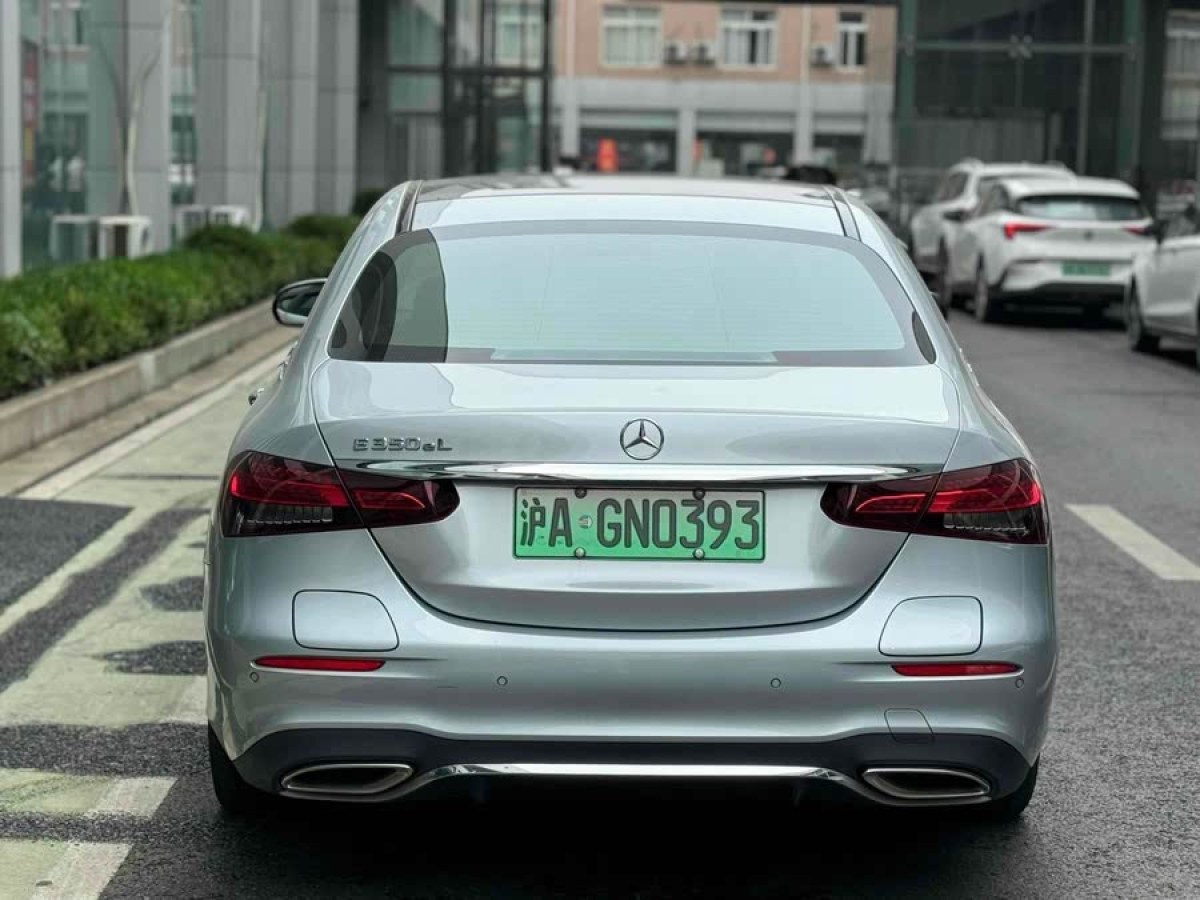 奔馳 奔馳E級新能源  2022款 改款 E 350 e L 插電式混合動力運動轎車圖片