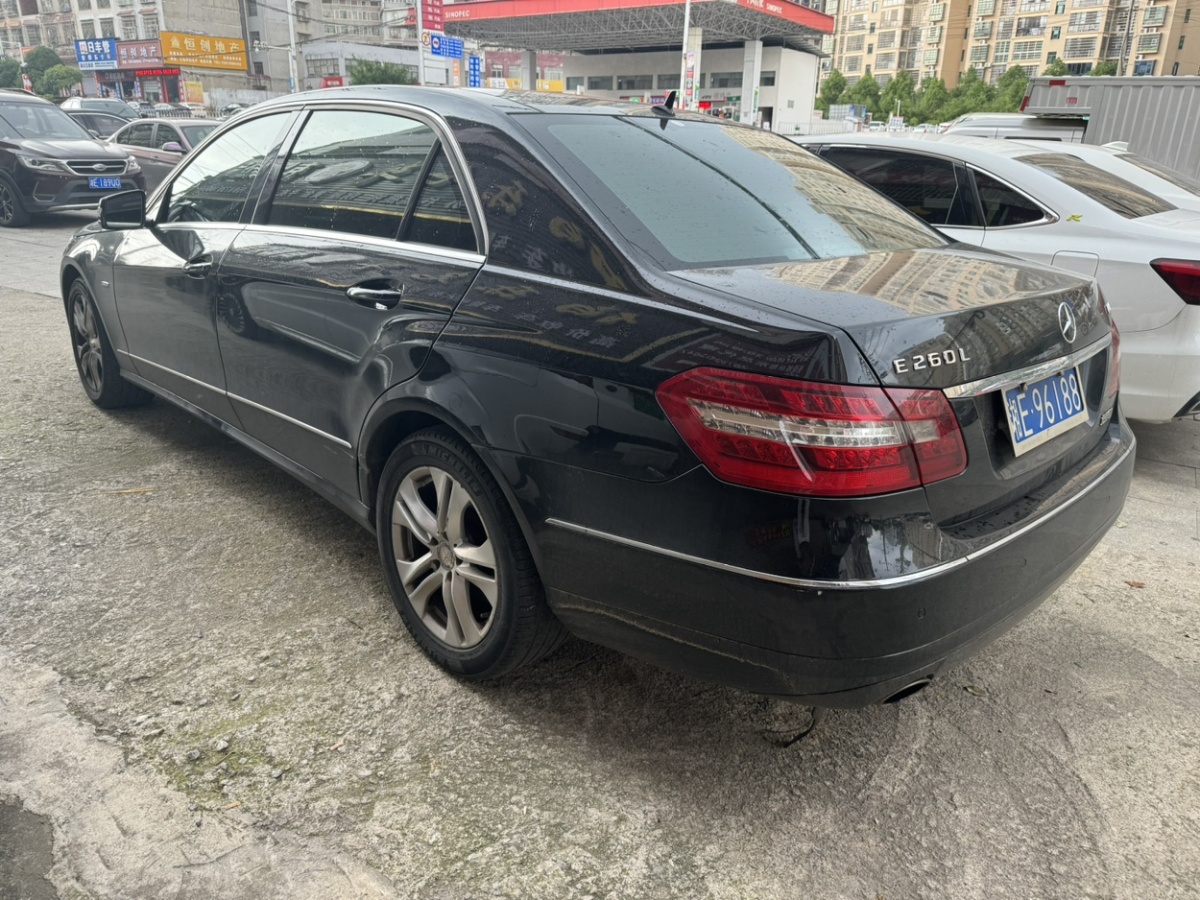 奔馳 奔馳E級  2011款 E 260 L CGI時尚型圖片