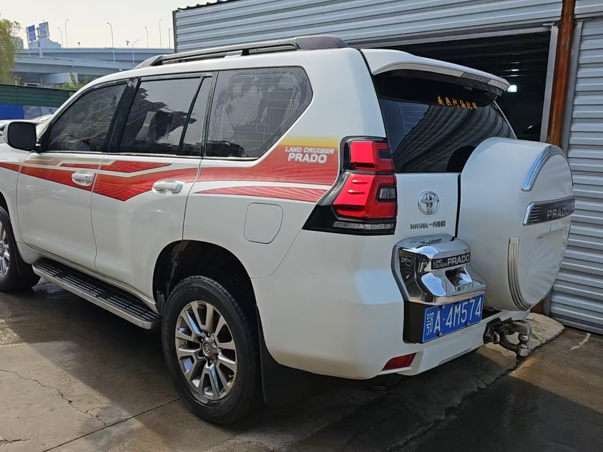 豐田 普拉多  2018款 3.5L 自動TX-L后掛備胎圖片