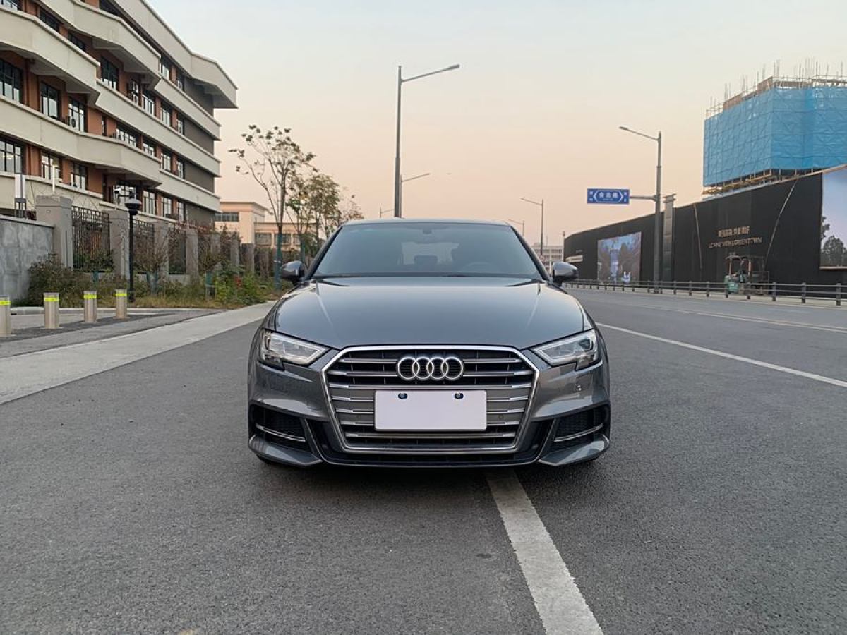 奧迪 奧迪A3  2019款 Sportback 35 TFSI 運(yùn)動(dòng)型 國(guó)VI圖片