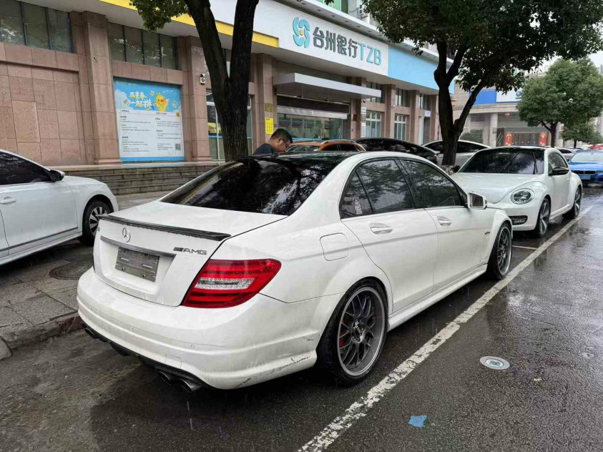 奔馳 C級(jí) AMG  2011款 C63 AMG Tourer 6.2 V8 PP圖片