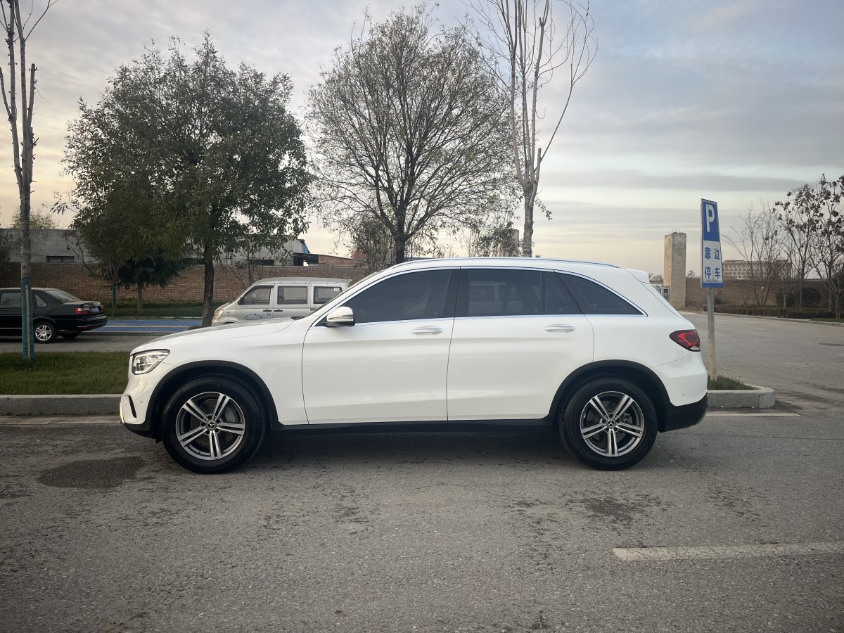 奔馳 奔馳GLC  2018款 改款 GLC 260 4MATIC 動(dòng)感型圖片