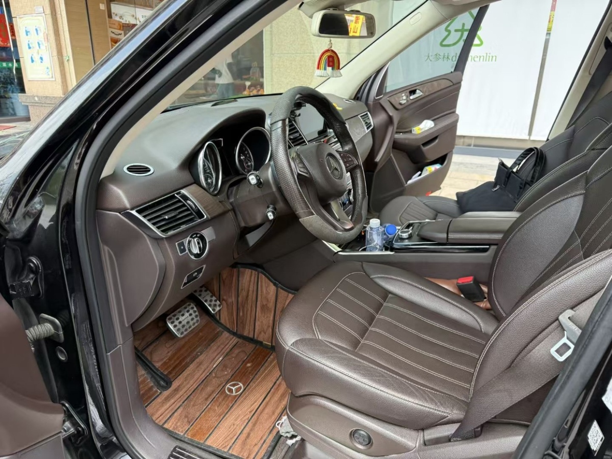 奔馳 奔馳GLE  2017款 GLE 320 4MATIC 動(dòng)感型圖片