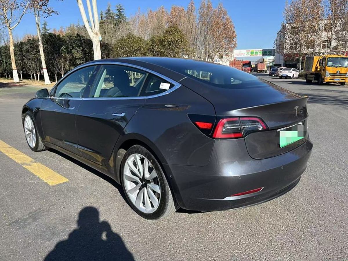 特斯拉 Model 3  2019款 標(biāo)準(zhǔn)續(xù)航后驅(qū)升級(jí)版圖片