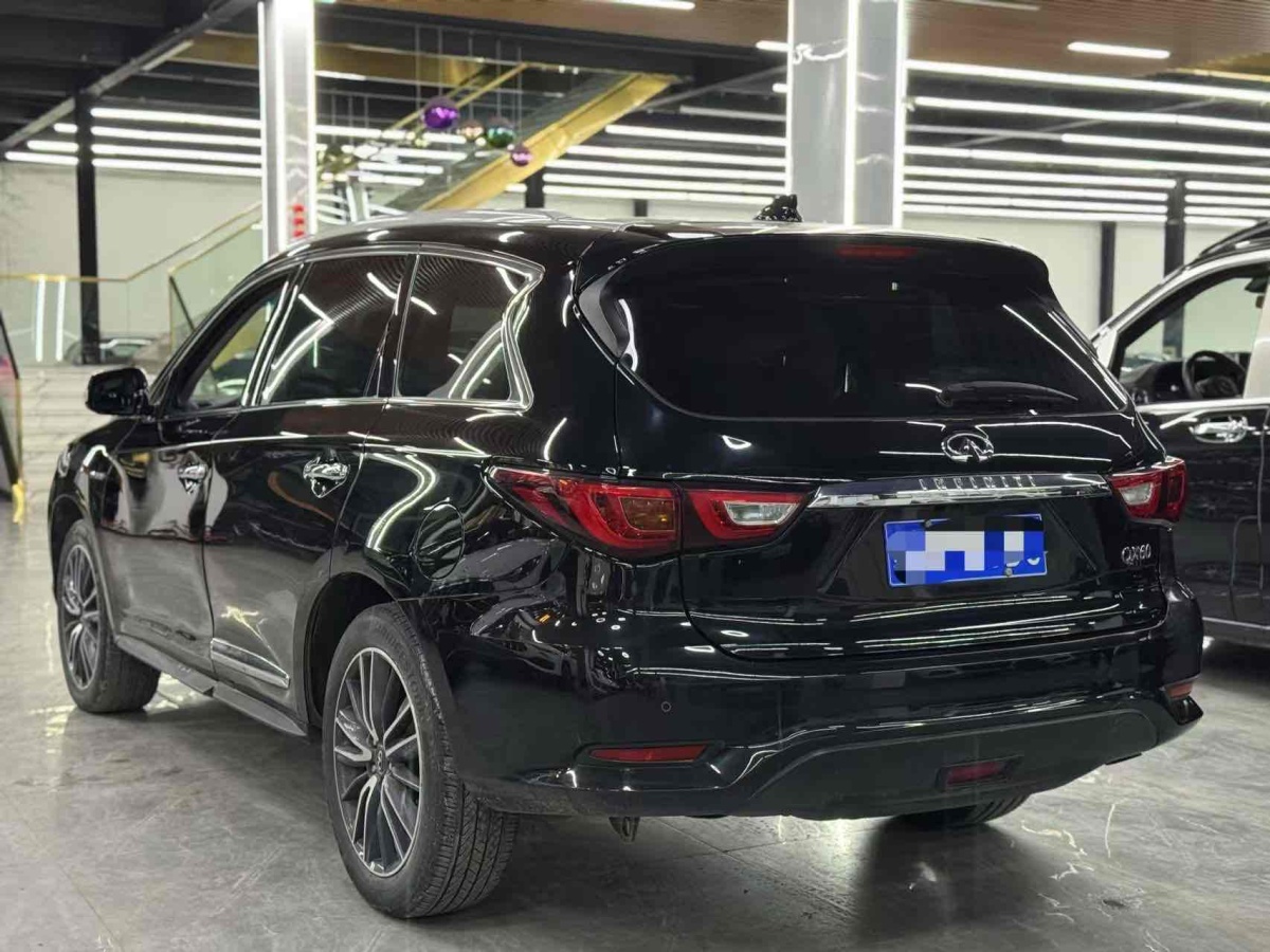 英菲尼迪 QX60  2020款 2.5 S/C Hybrid 兩驅(qū)卓越版 國(guó)VI圖片