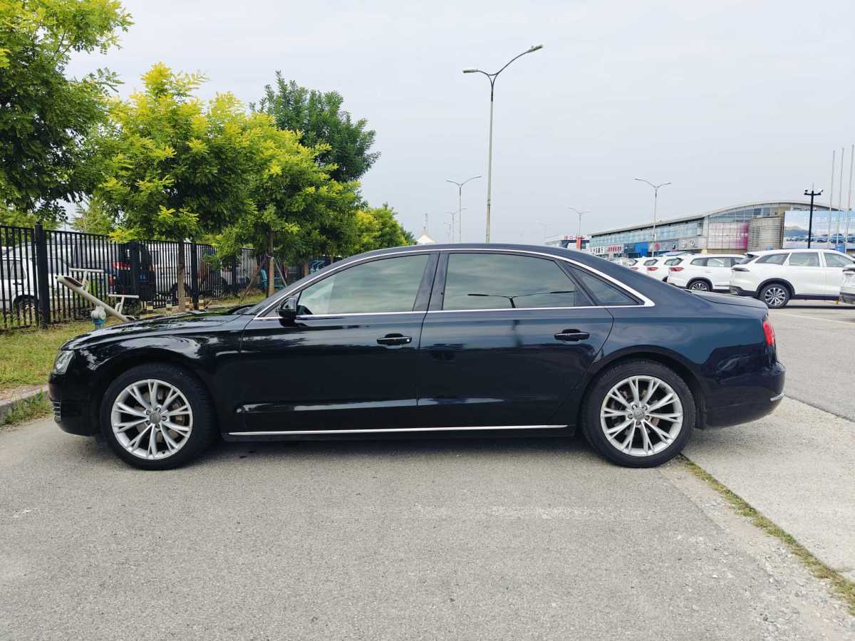 奧迪 奧迪A8  2012款 A8L 45 TFSI quattro豪華型圖片