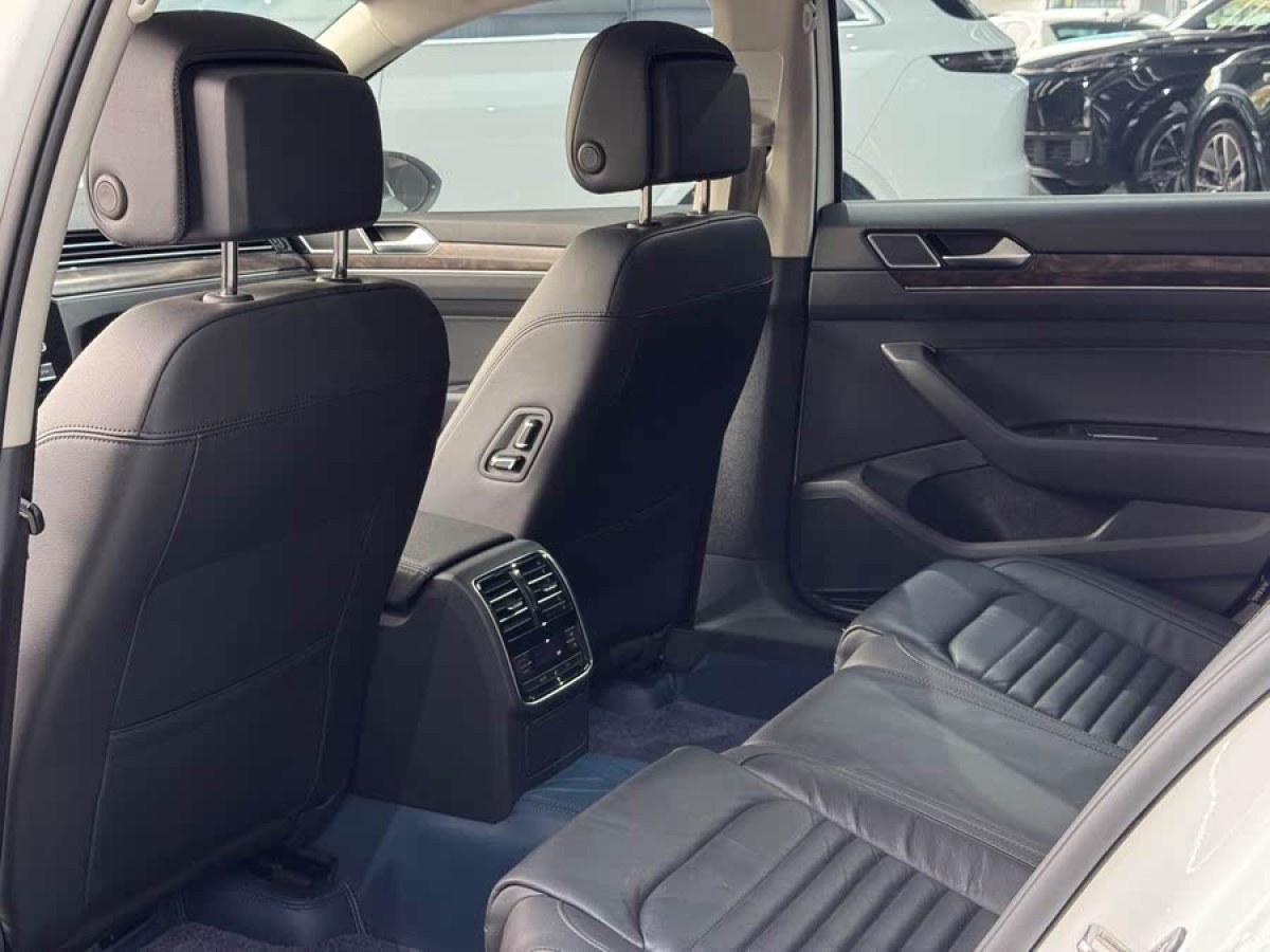大眾 邁騰  2018款 改款 330TSI DSG 豪華型圖片